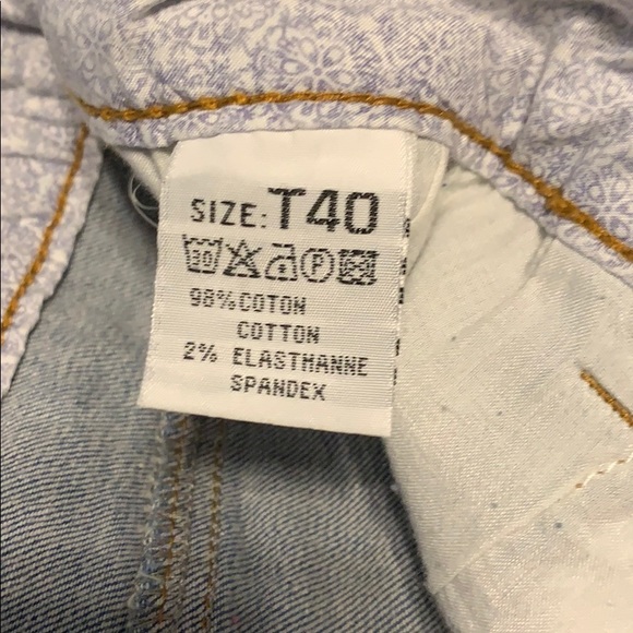 Boho Style Cut-off Denim Shorts - Picture 5 of 5